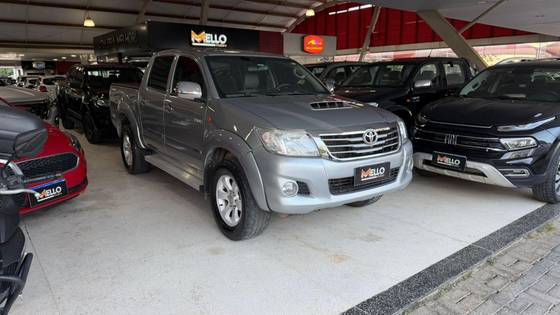 TOYOTA HILUX 3.0 STD 4X4 CD 16V TURBO INTERCOOLER DIESEL 4P MANUAL